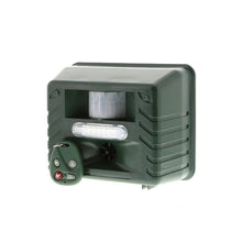 Load image into Gallery viewer, Woodpecker Ultrasonic Repeller for Effective Bird Control - Get Rid of Woodpeckers