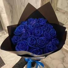 Load image into Gallery viewer, Glittering Roses