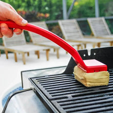 Load image into Gallery viewer, Grill Brush World’s Safest Grill Brush – No Harmful Wire Bristles