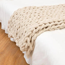 Load image into Gallery viewer, Chenille Chunky Knitted Blanket, Thick Cable Knit Throw for Couch Bed Sofa