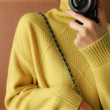 Load image into Gallery viewer, Knitted Sweater