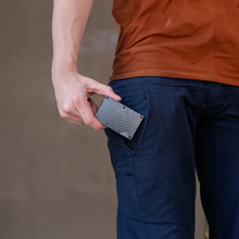 Load image into Gallery viewer, RFID Blocking Men's Carbon Fiber Metal Wallet