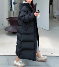 Load image into Gallery viewer, Fashionable and windproof long jacket