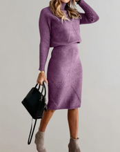 Load image into Gallery viewer, Two-Piece Suit With Narrow Skirt