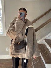 Load image into Gallery viewer, Lambswool Jacket For Women