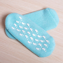 Load image into Gallery viewer, Moisturizing Socks with Spa Gel Lining