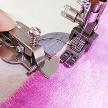 Load image into Gallery viewer, Sewing Machine Presser Foot