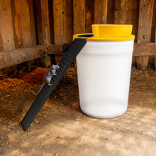Load image into Gallery viewer, Humane Bucket Cover Mouse Trap