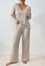 Load image into Gallery viewer, Women's two-piece winter set