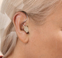 Load image into Gallery viewer, HexoHear™ Rechargeable Hearing Aids for Seniors
