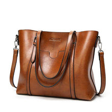 Load image into Gallery viewer, Women's Leather Luxury Shoulder Bag
