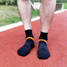 Load image into Gallery viewer, HexoSock™ Men's Compression Sport Socks
