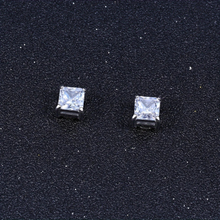 Load image into Gallery viewer, Premium Unisex Magnetic Crystal Design Stud Earrings
