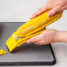 Load image into Gallery viewer, Fast Corn Cob Separator
