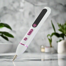 Load image into Gallery viewer, HexoGlow™ Mole &amp; Skin Tag Removal Pen
