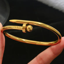Load image into Gallery viewer, Stainless Steel Lucky Four Leaf Clover Bracelet for Women
