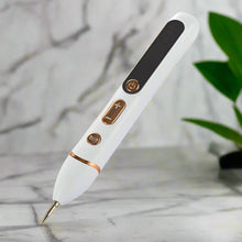 Load image into Gallery viewer, HexoGlow™ Mole &amp; Skin Tag Removal Pen
