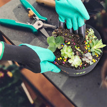 Load image into Gallery viewer, Genius gardening gloves with claws
