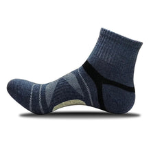 Load image into Gallery viewer, HexoSock™ Men's Compression Sport Socks
