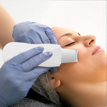 Load image into Gallery viewer, Top-Rated Ultrasonic Skin Scrubber Spatula
