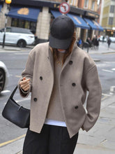 Load image into Gallery viewer, Trendy, loose-fitting jacket with button closure for women
