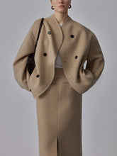 Load image into Gallery viewer, Trendy, loose-fitting jacket with button closure for women
