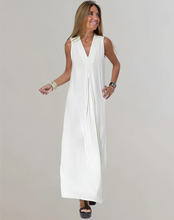 Load image into Gallery viewer, Slimming dress with V-neck
