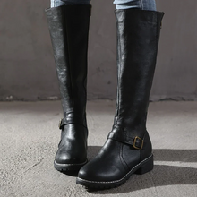 Load image into Gallery viewer, Elegant leather boots – trendy women's boots for every occasion
