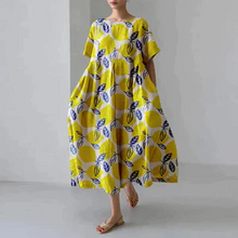 Load image into Gallery viewer, Casual and elegant dress with flora print

