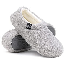 Load image into Gallery viewer, Fleeced Closed Back Indoor Slipper
