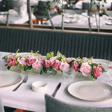 Load image into Gallery viewer, Clear Acrylic Flower Vase
