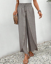 Load image into Gallery viewer, Women's Trousers With Geometric Print

