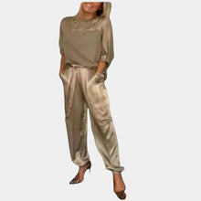 Load image into Gallery viewer, Stylish Two-Piece Ladies Set
