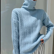 Load image into Gallery viewer, Luxurious Cashmere Turtleneck Sweater With Check Pattern
