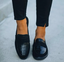 Load image into Gallery viewer, Elegant women's low shoes
