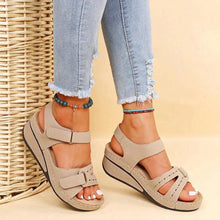 Load image into Gallery viewer, Orthopedic Sandals | Comfortable and supportive women's sandals
