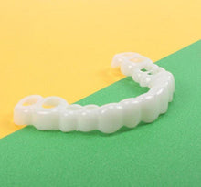 Load image into Gallery viewer, Facial Tooth Cover Retainer

