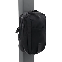Load image into Gallery viewer, Magnetic Water Bottle Gym Bag
