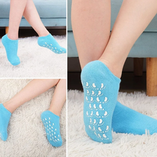 Load image into Gallery viewer, Moisturizing Socks with Spa Gel Lining

