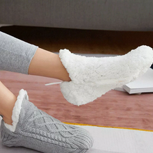 Load image into Gallery viewer, Indoor Non-slip Thermal Socks

