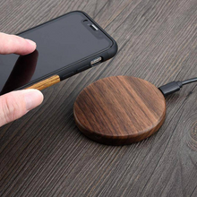 Load image into Gallery viewer, Fast Charging Wireless Charger (Wood)
